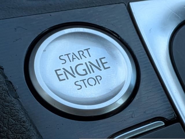 Used 2017 Volkswagen GTI SE image 35