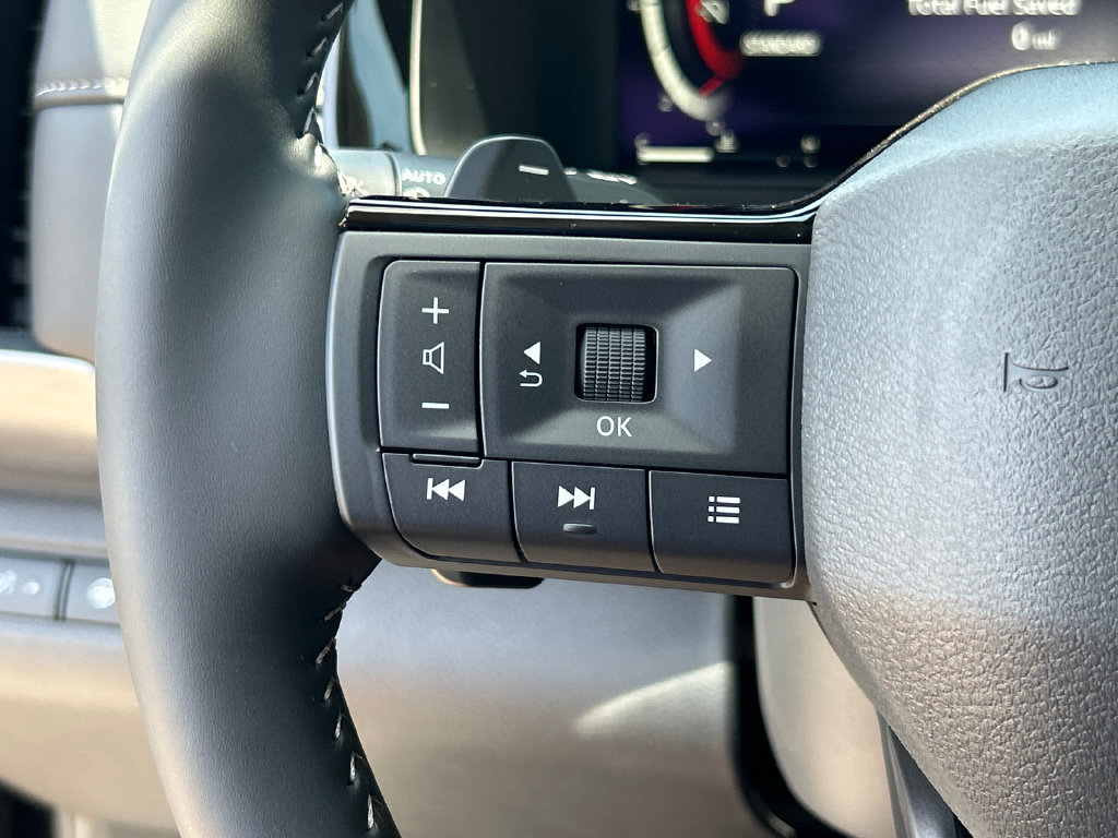 New 2026 Nissan Pathfinder SL FWD image 29