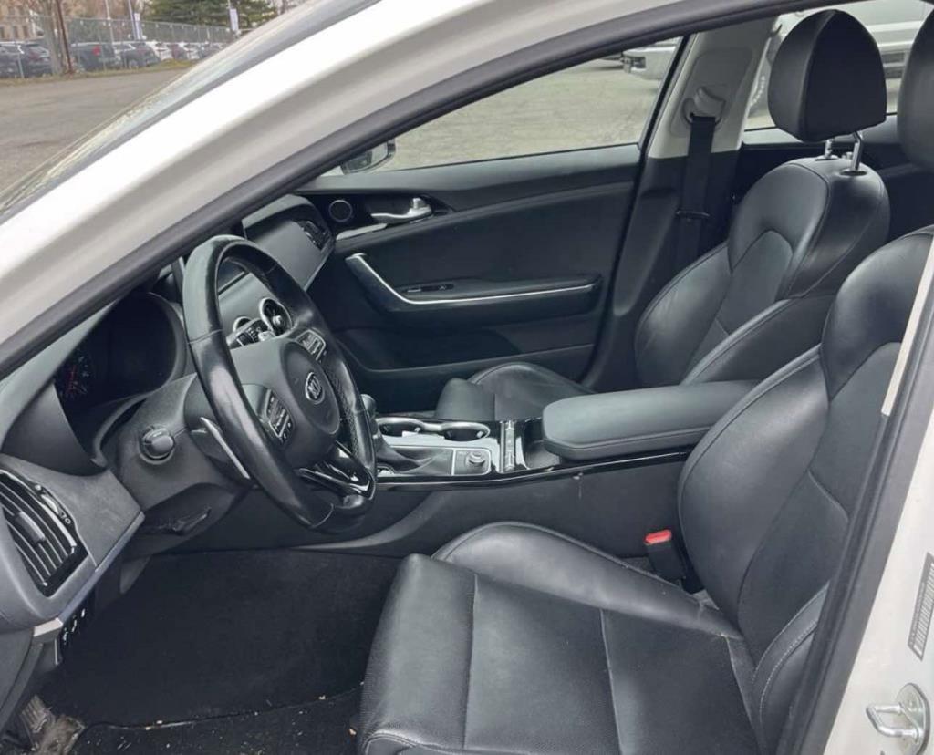 Used 2019 Kia Stinger image 3