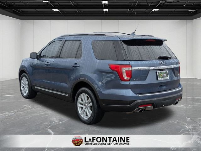 Used 2018 Ford Explorer XLT w/ Equipment Group 202A image 3