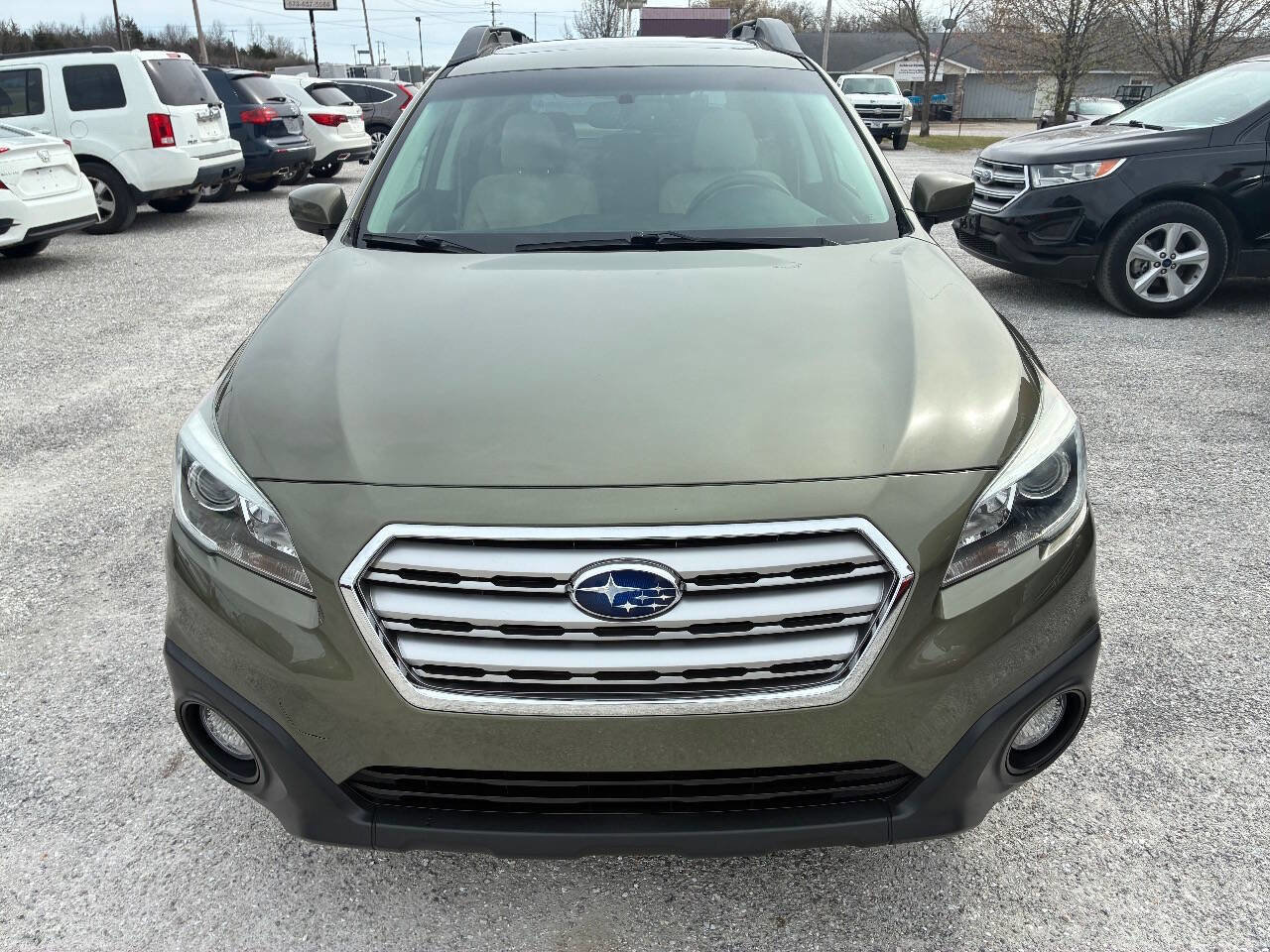 Used 2016 Subaru Outback 2.5i Premium image 3