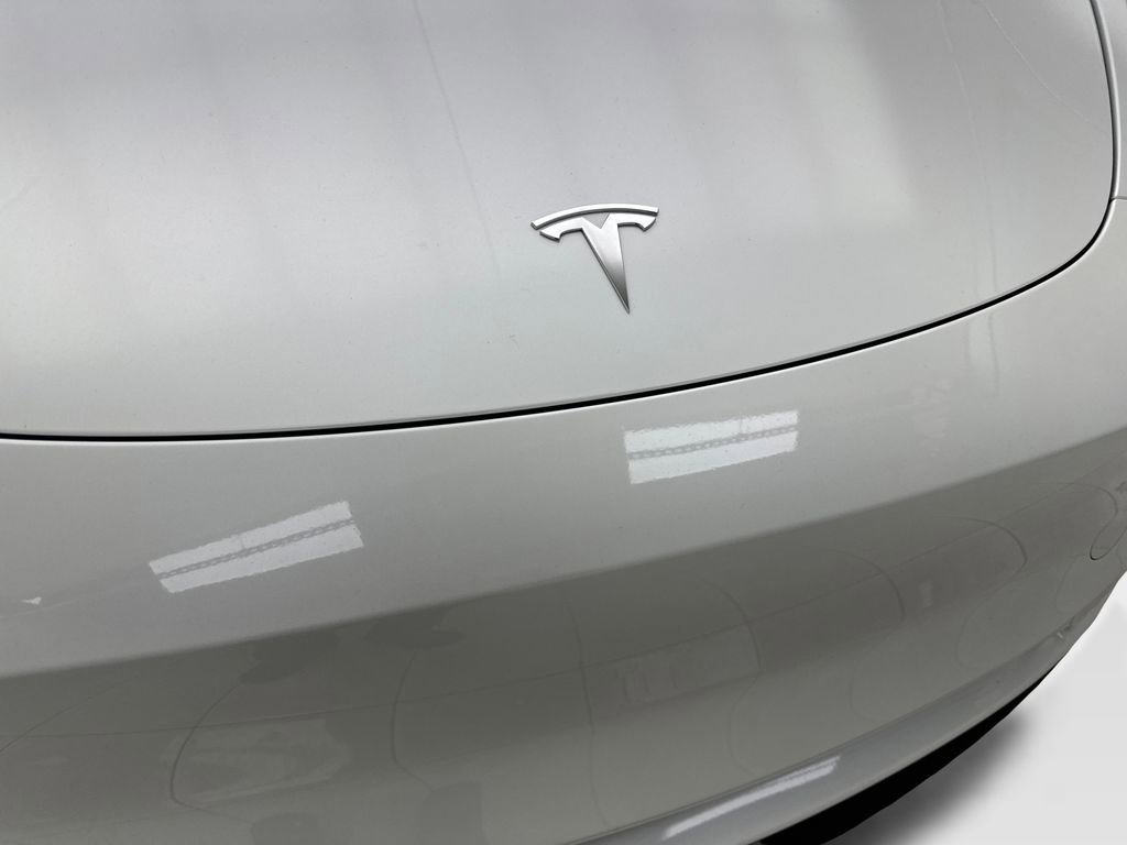 Used 2024 Tesla Model Y Long Range image 25
