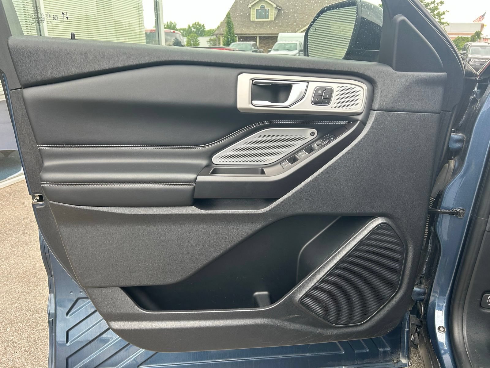 Used 2020 Ford Explorer ST w/ ST High-Performance Pack AWD/4WD image 10