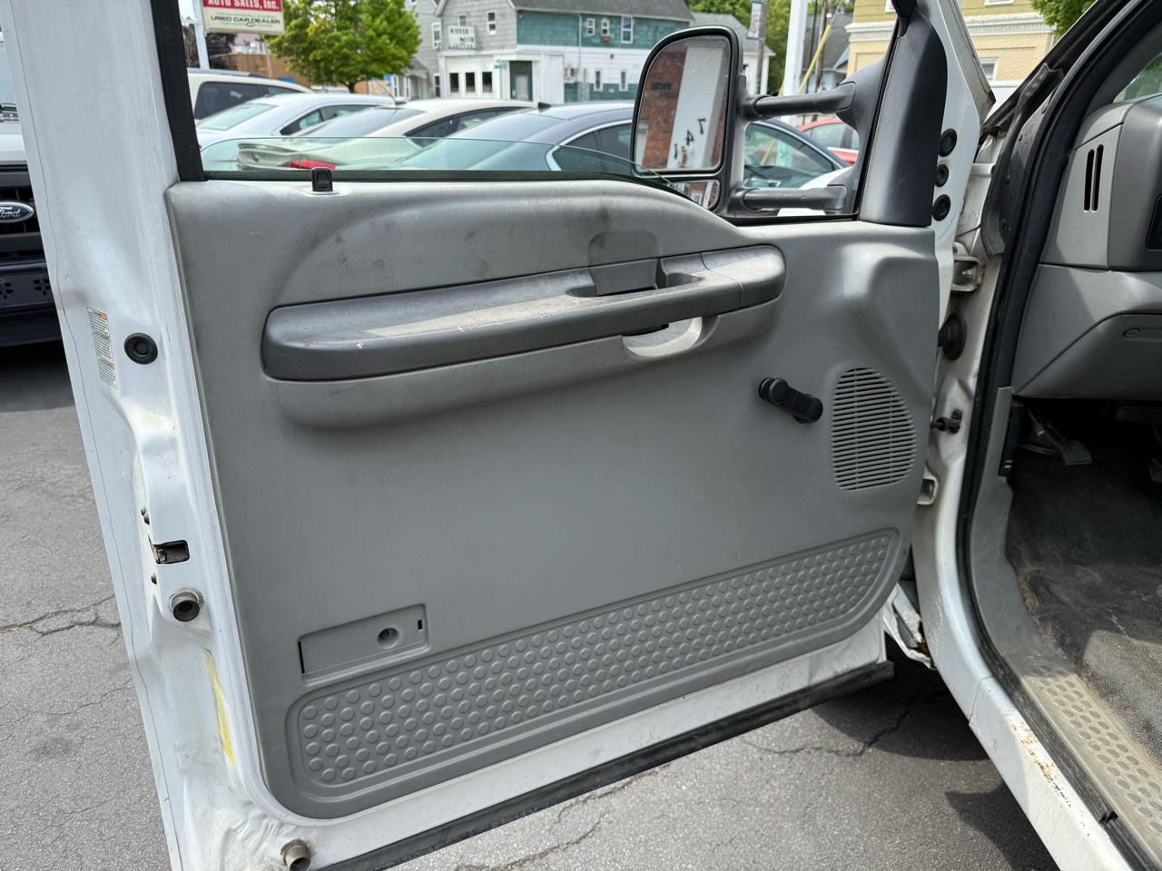 Used 2003 Ford F550 2WD Regular Cab Super Duty image 20