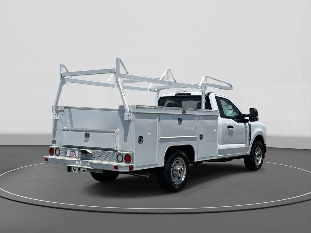 New 2025 Ford F350 XL w/ XL Chrome Package image 5