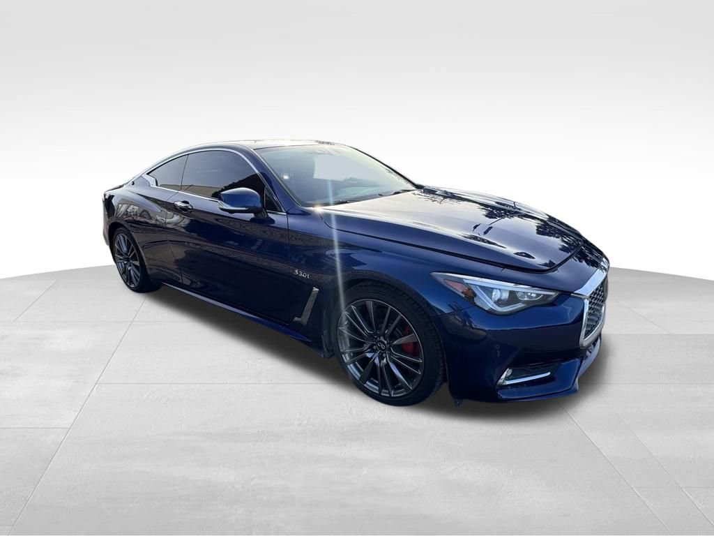 Used 2017 INFINITI Q60 Red Sport 400 image 3