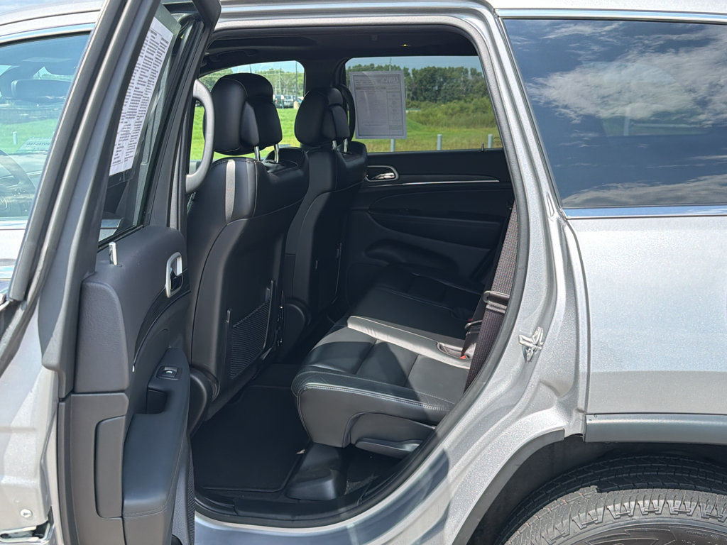 Used 2021 Jeep Grand Cherokee Limited AWD/4WD image 36