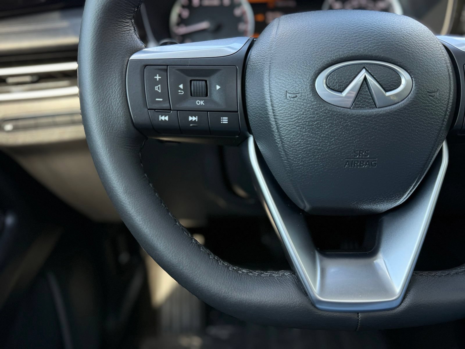 Used 2025 INFINITI QX60 Pure FWD image 27