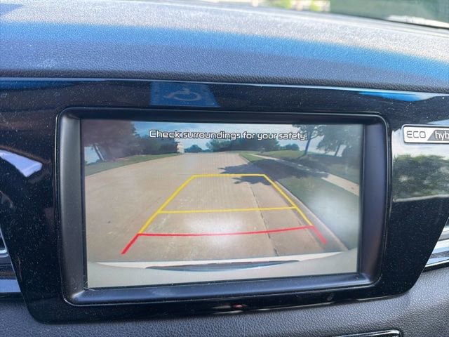 Used 2017 Kia Niro EX image 16