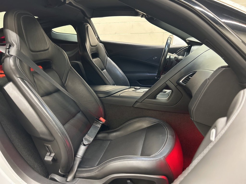 Used 2019 Chevrolet Corvette Stingray Coupe w/ 1LT image 8