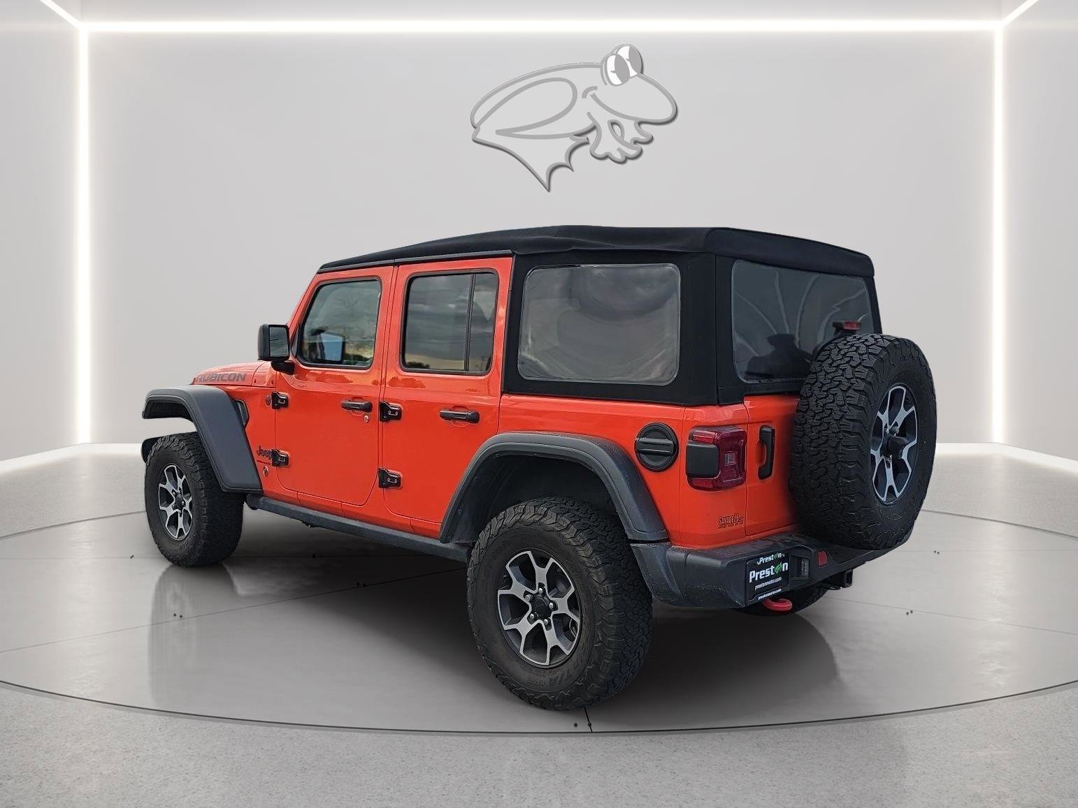 Used 2023 Jeep Wrangler Unlimited Rubicon w/ LED Lighting Group AWD/4WD image 12