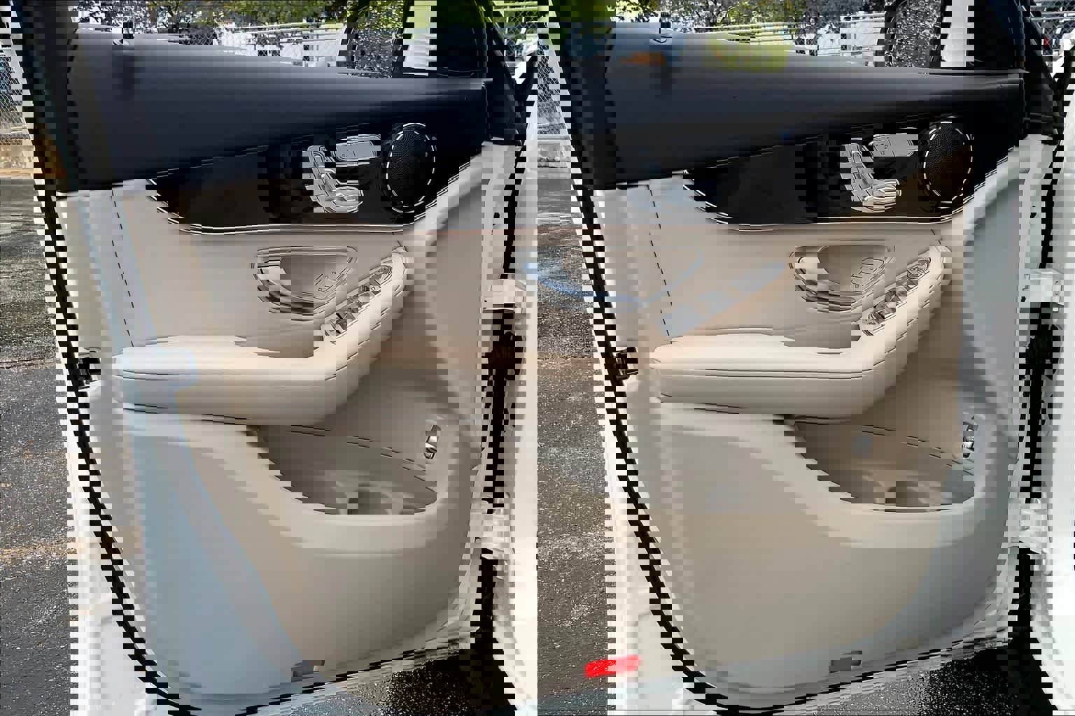 Certified 2022 Mercedes-Benz GLC 300 image 20