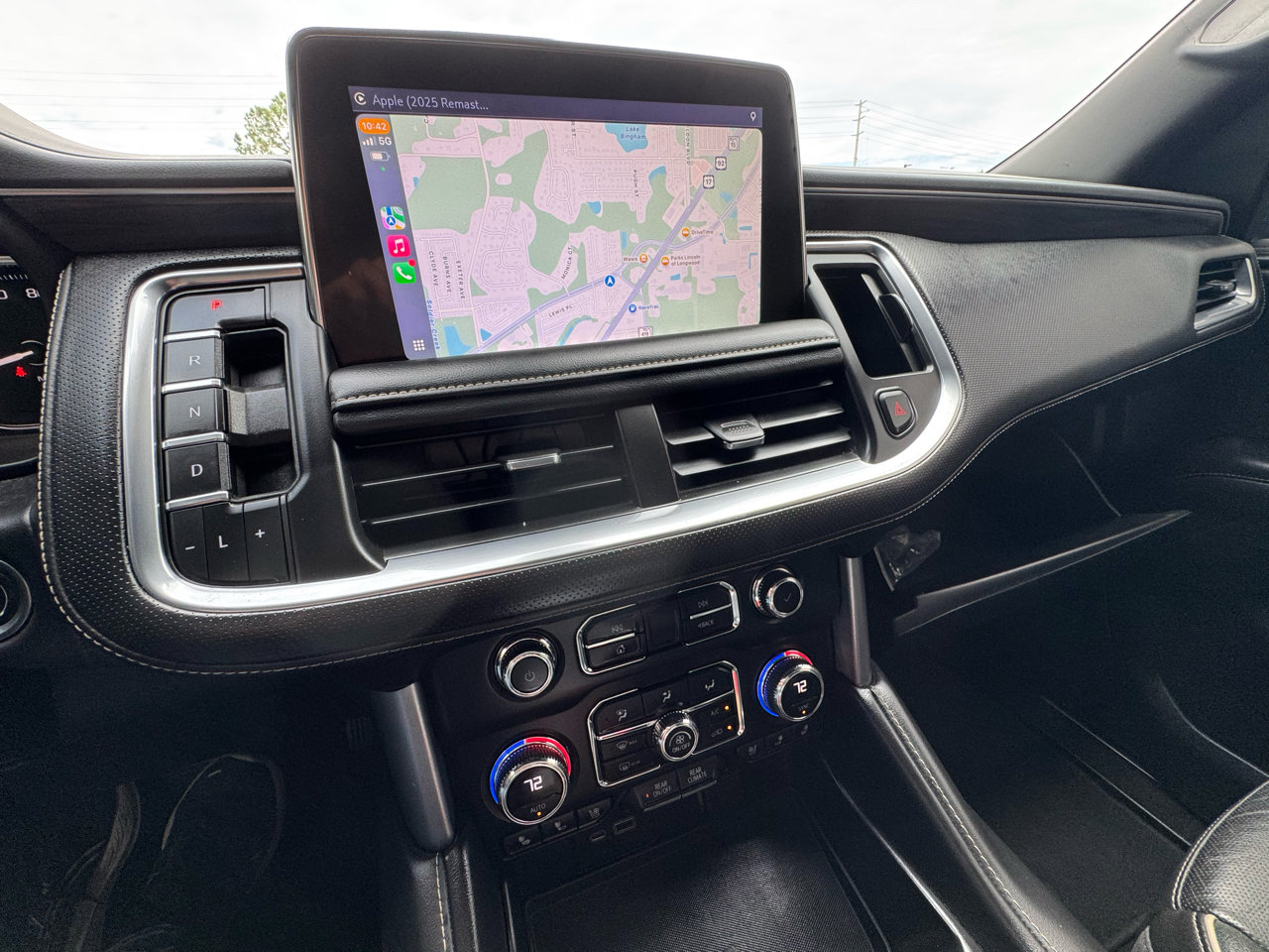 Used 2021 GMC Yukon SLT w/ SLT Premium Package image 11