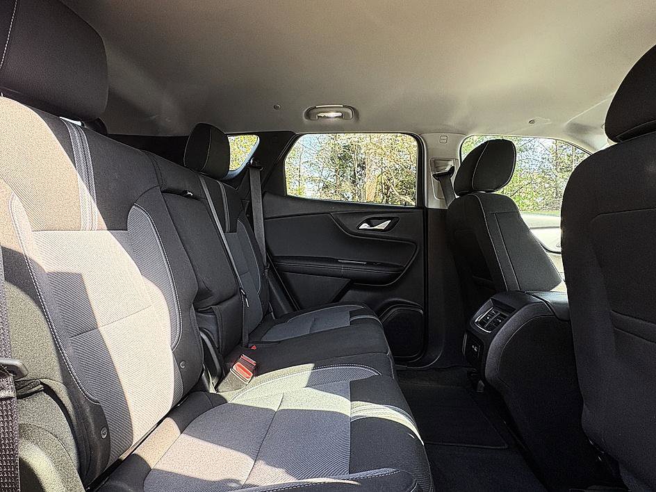 Used 2024 Chevrolet Blazer LT w/ Convenience Package image 12
