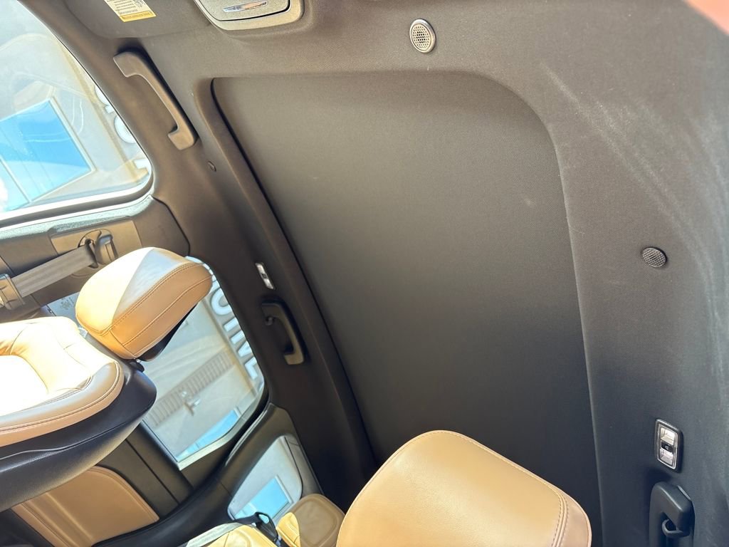 Used 2021 Lincoln Corsair Reserve w/ Equipment Group 201A image 27