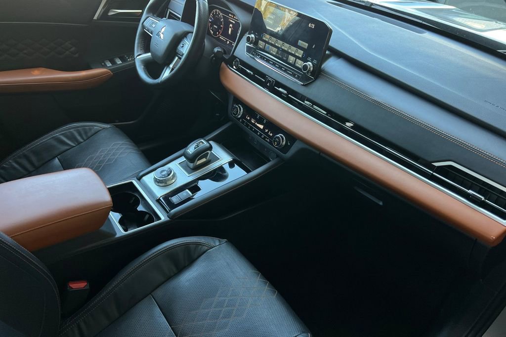 Used 2022 Mitsubishi Outlander SEL image 20