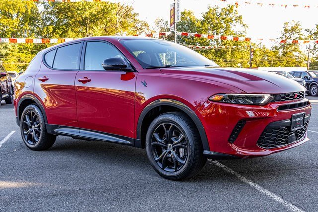 Used 2024 Dodge Hornet R/T w/ R/T Blacktop Package image 1