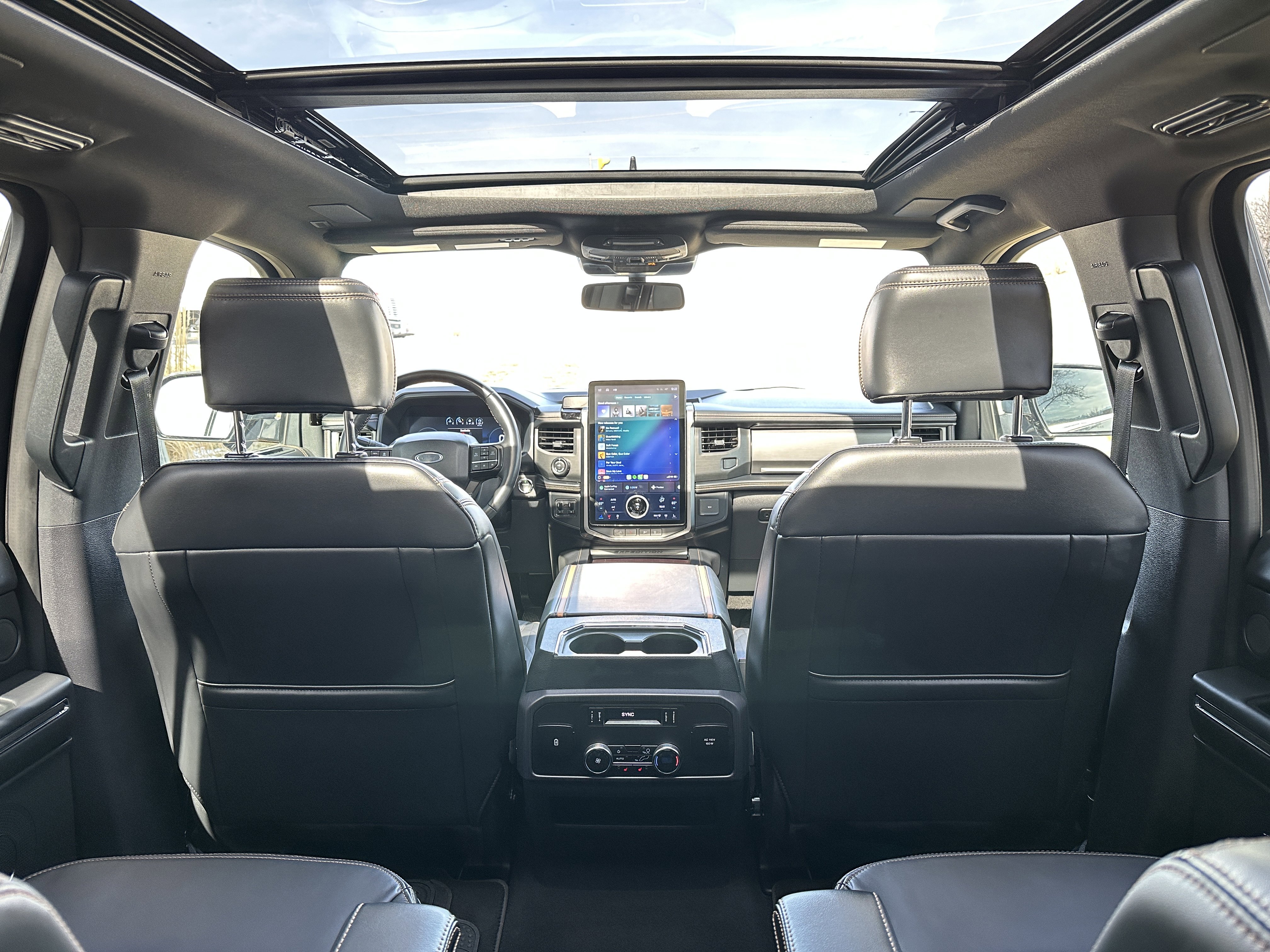 Used 2024 Ford Expedition Max Platinum AWD/4WD image 34