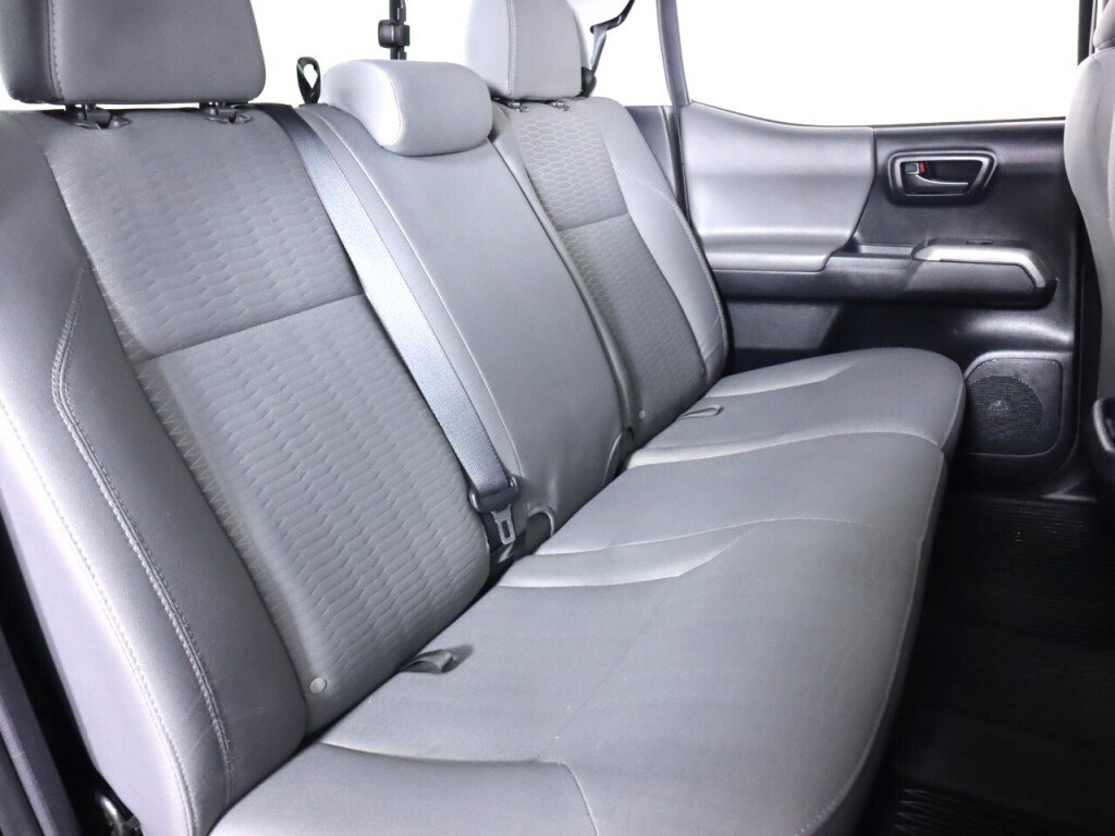 Used 2016 Toyota Tacoma SR5 w/ SR5 Appearance Package (SN) image 40