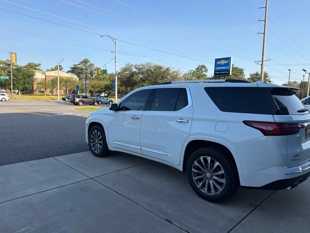 Used 2022 Chevrolet Traverse Premier FWD image 7