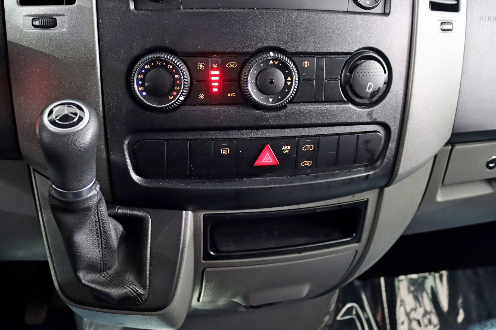 Used 2017 Mercedes-Benz Sprinter 3500 image 16