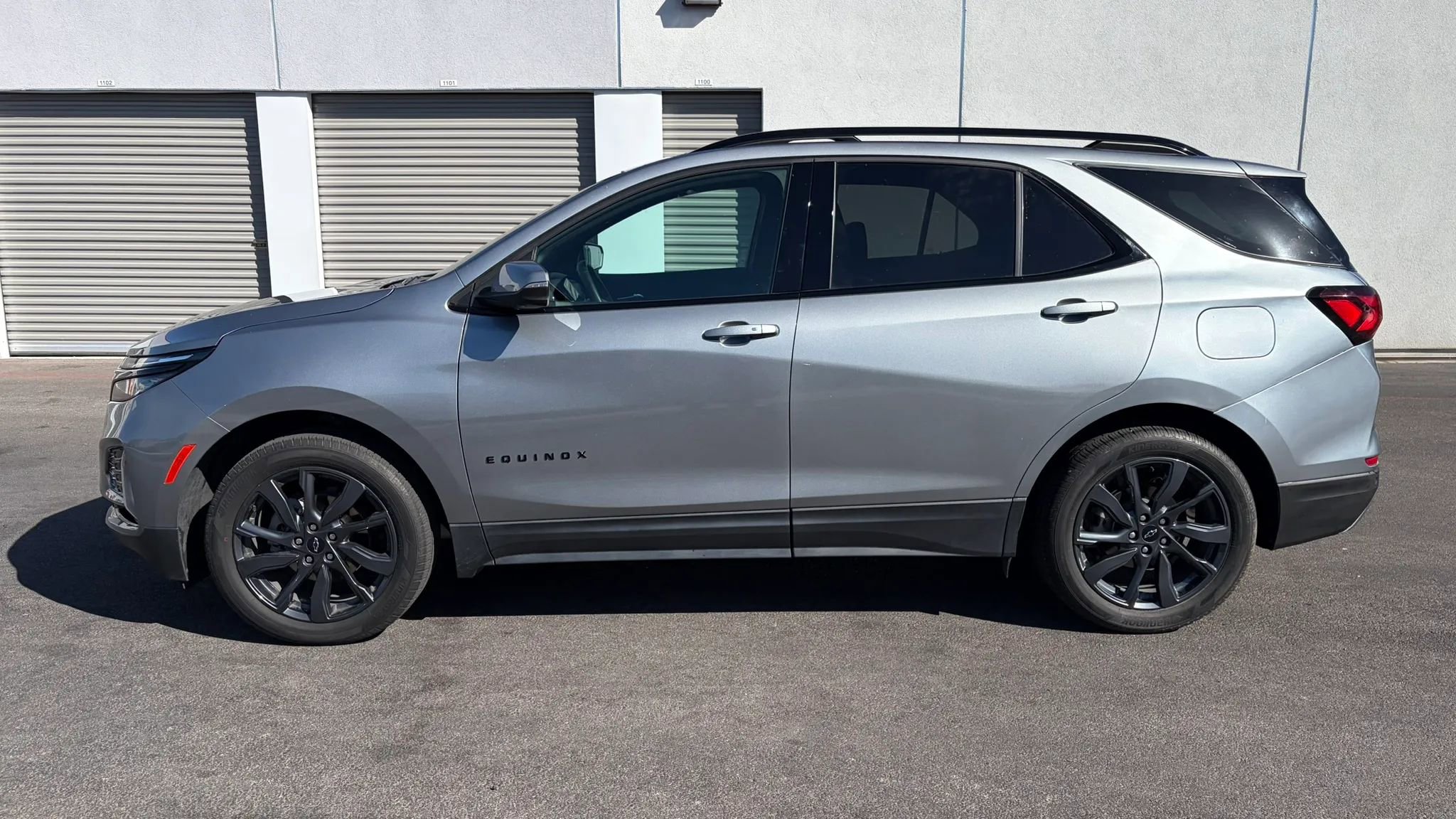 Used 2024 Chevrolet Equinox RS FWD image 2