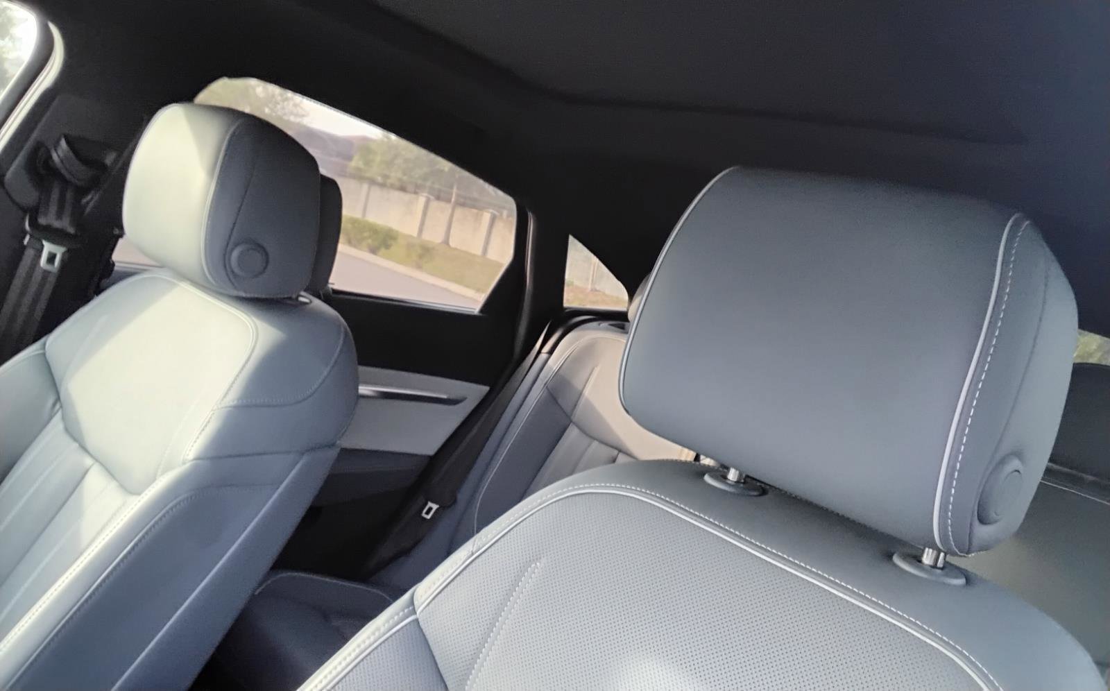 Used 2023 Audi e-tron Prestige w/ Prestige Package image 19