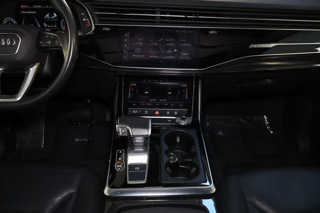 Used 2022 Audi Q7 3.0T Premium Plus w/ Premium Plus Package AWD/4WD image 17