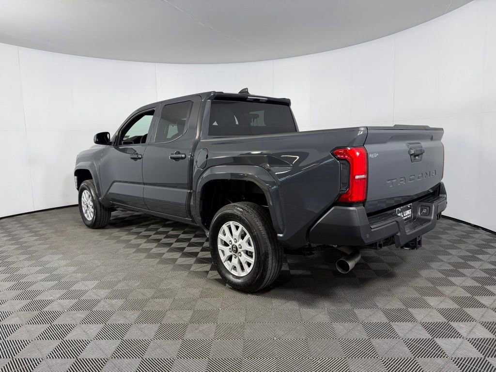 Used 2025 Toyota Tacoma SR image 10