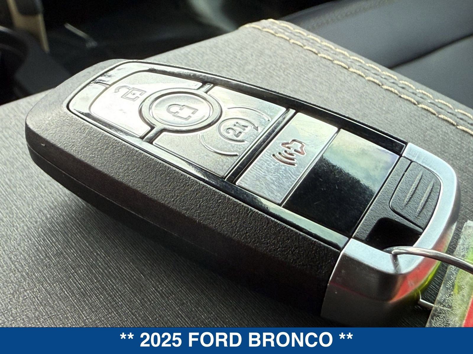New 2025 Ford Bronco Badlands image 61