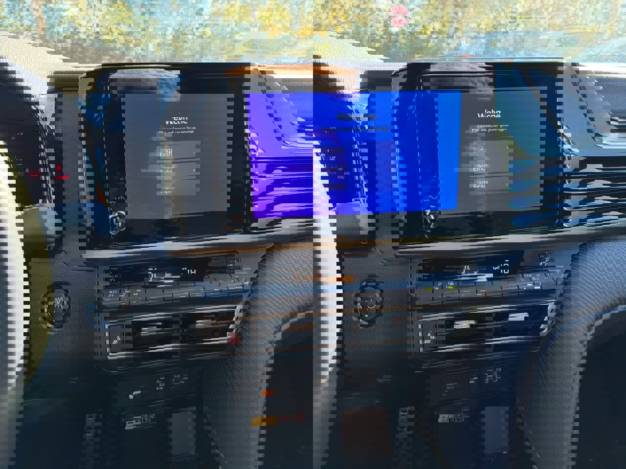 Used 2025 Toyota Camry SE image 15