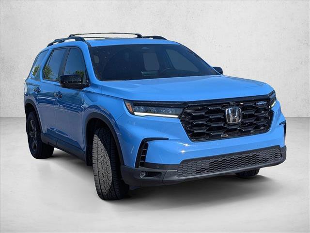 Used 2024 Honda Pilot TrailSport image 3