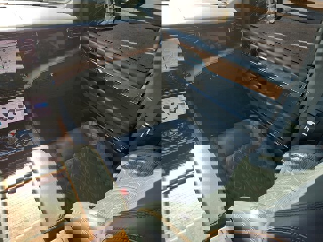 Used 2024 Jeep Grand Wagoneer L Series III w/ Rear Seat Video Group 1 image 12