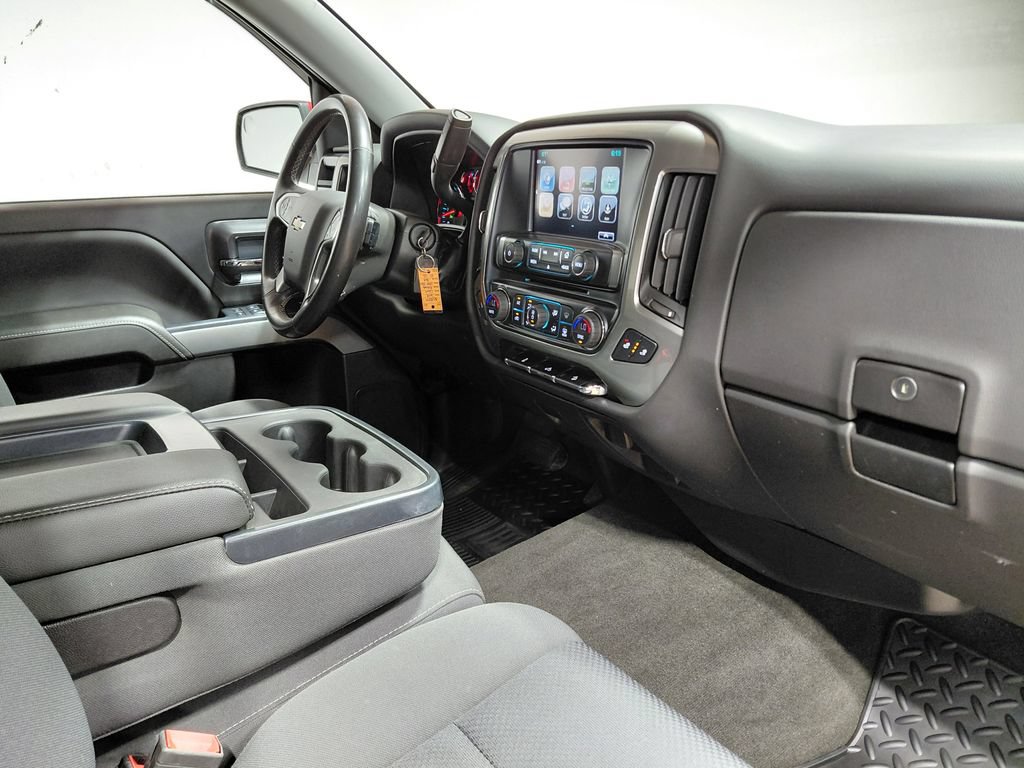 Used 2018 Chevrolet Silverado 1500 LT w/ All Star Edition AWD/4WD image 30
