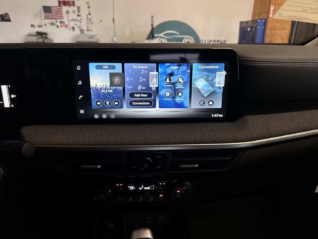 New 2027 Nissan Kicks SV AWD/4WD image 16