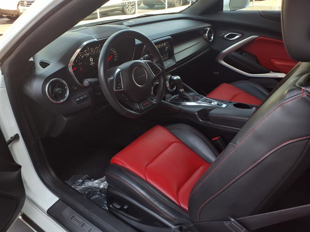 Used 2016 Chevrolet Camaro SS RWD image 18