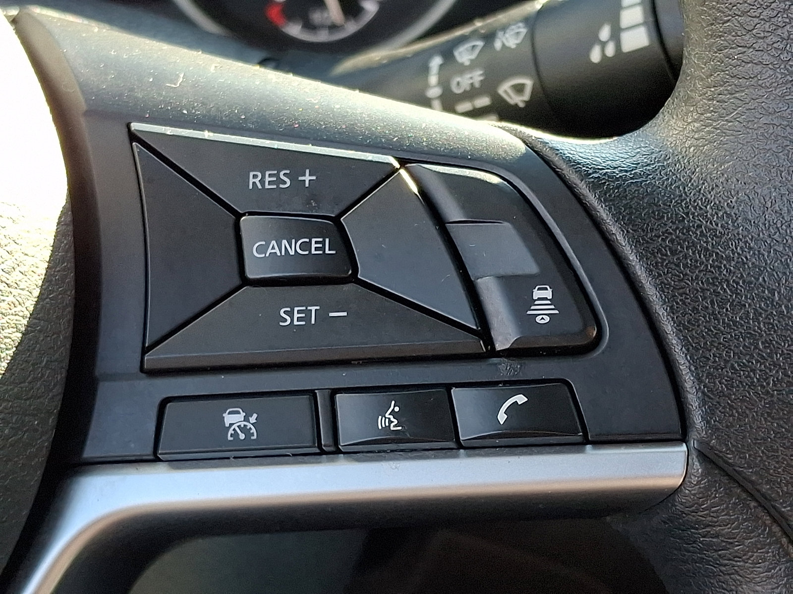 Used 2023 Nissan Sentra SV image 23