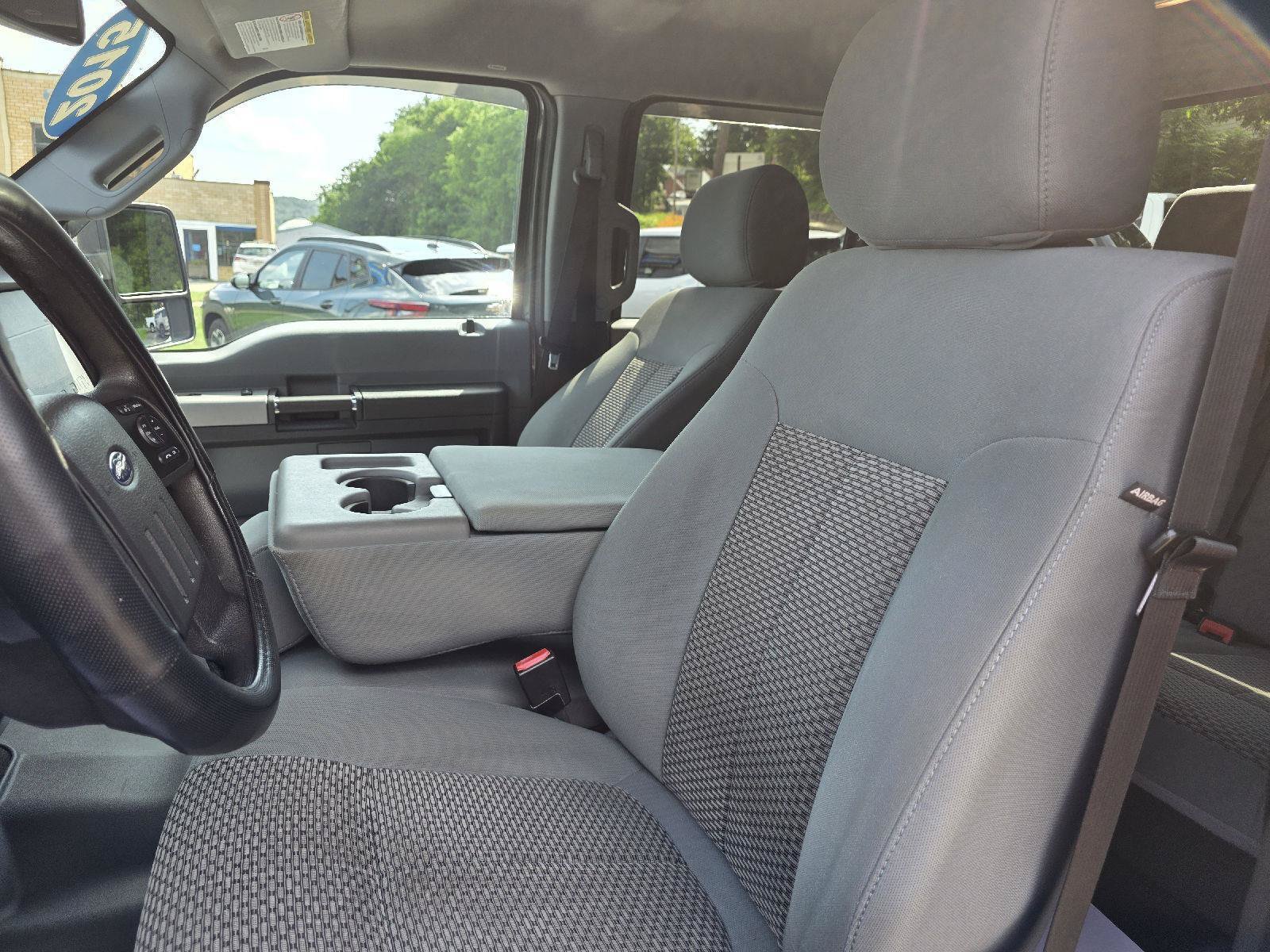 Used 2015 Ford F350 XLT w/ XLT Interior Package AWD/4WD image 11