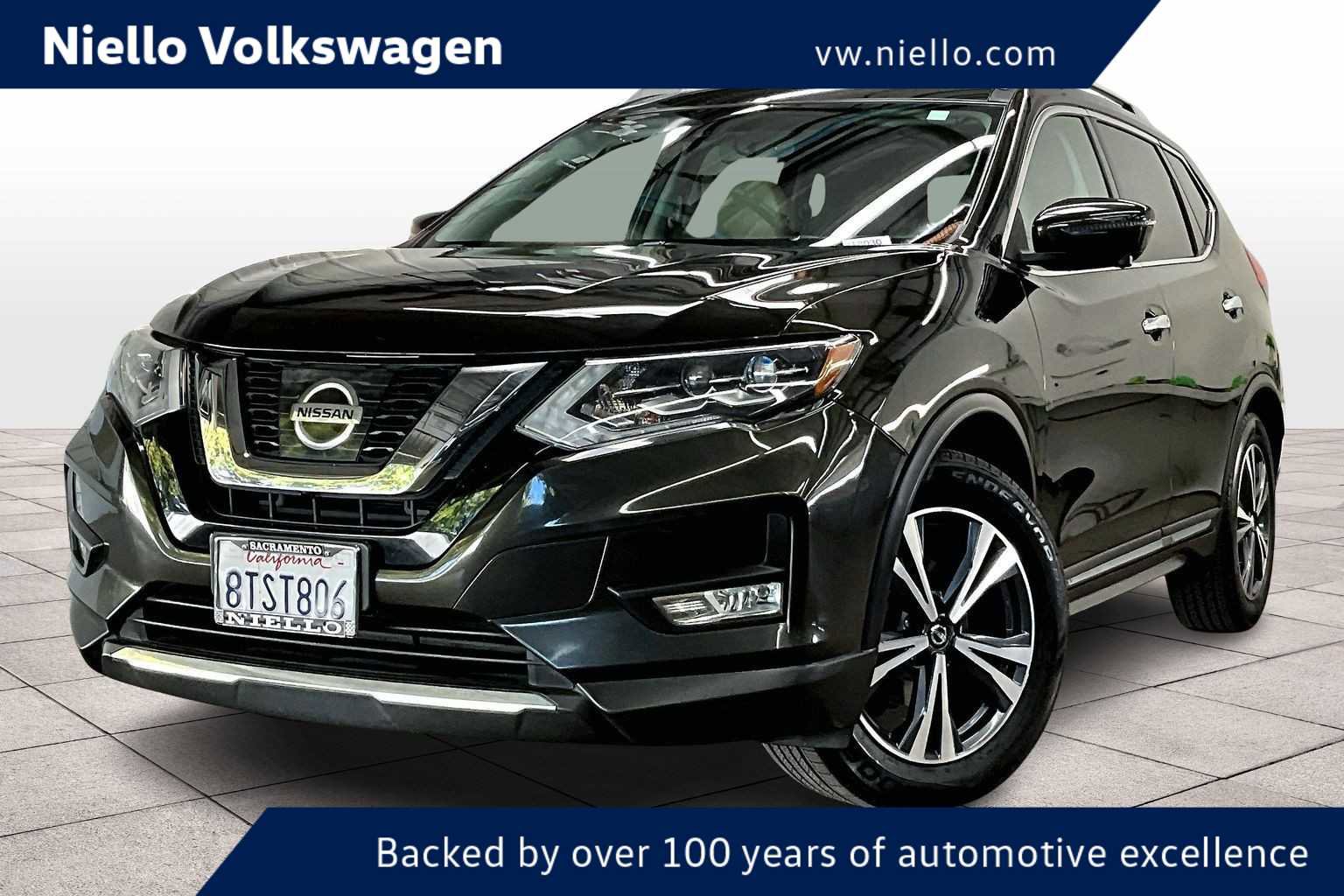 Used 2017 Nissan Rogue SL w/ SL Premium Package