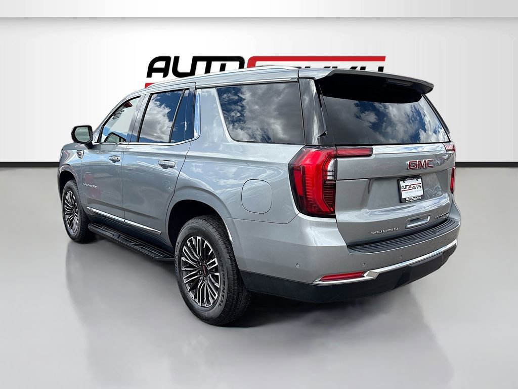 Used 2025 GMC Yukon Elevation AWD/4WD image 5