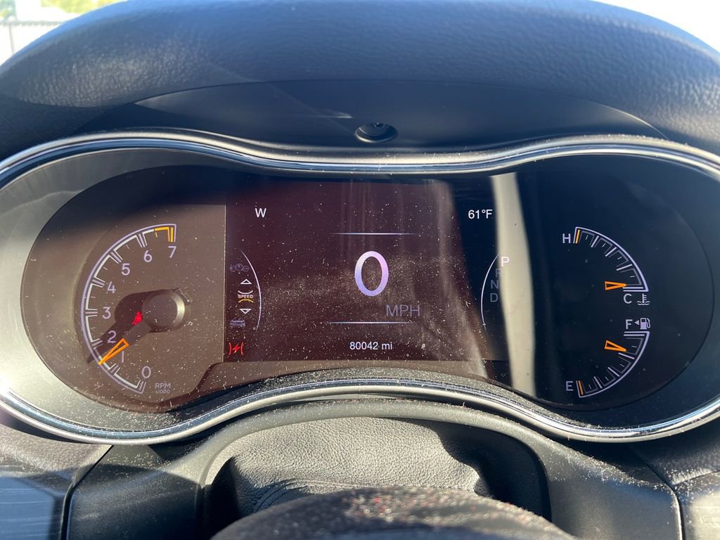 Used 2020 Jeep Grand Cherokee Laredo image 6