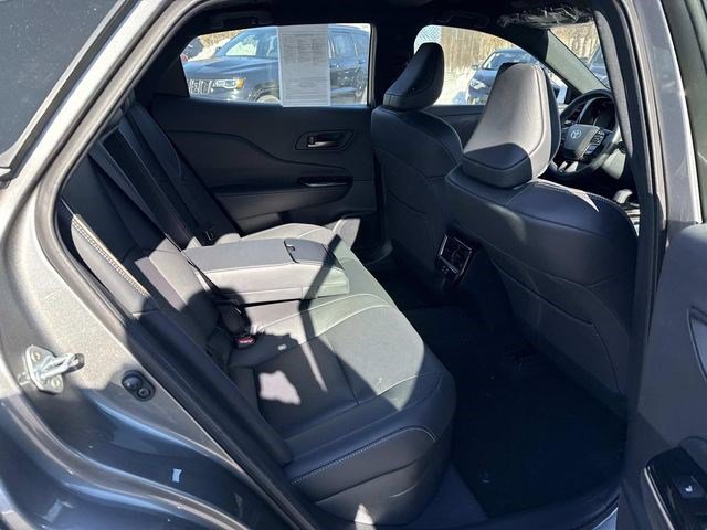 Used 2025 Toyota Crown XLE image 11