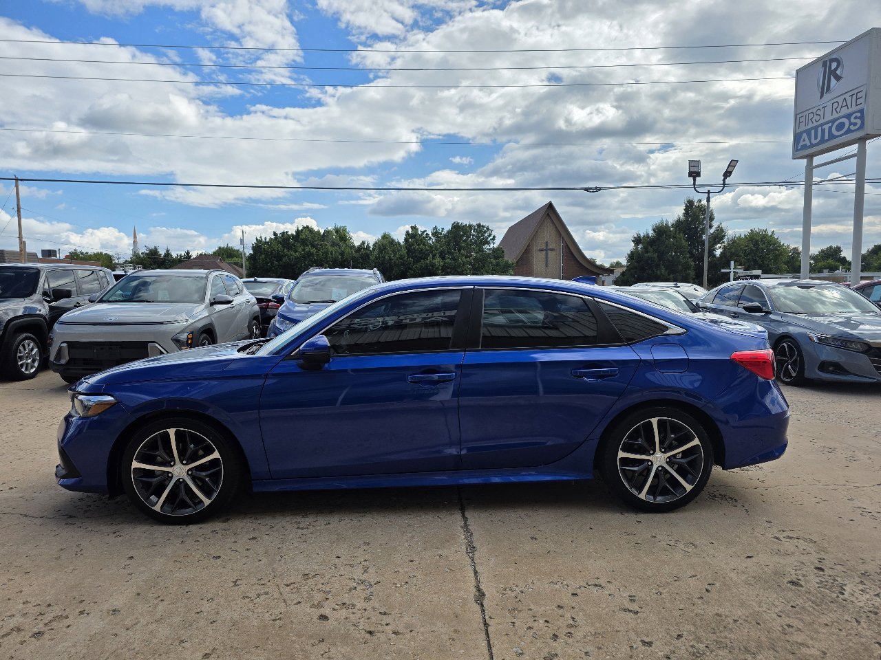 Used 2022 Honda Civic Touring image 4