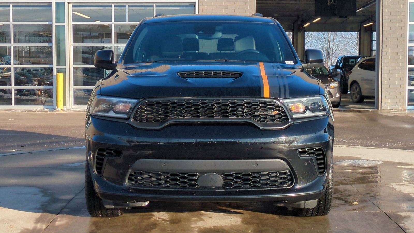 Used 2023 Dodge Durango R/T w/ Hemi Orange Plus Package image 12