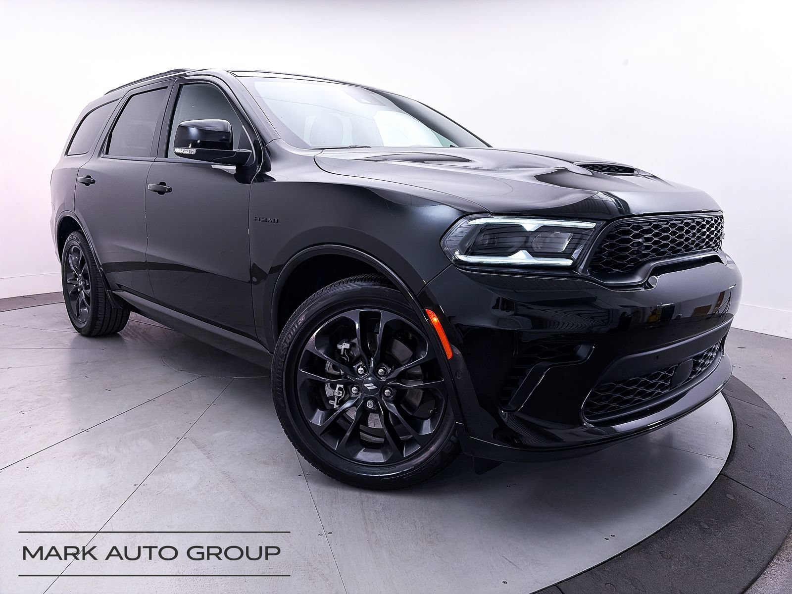 Used 2024 Dodge Durango R/T AWD/4WD image 2
