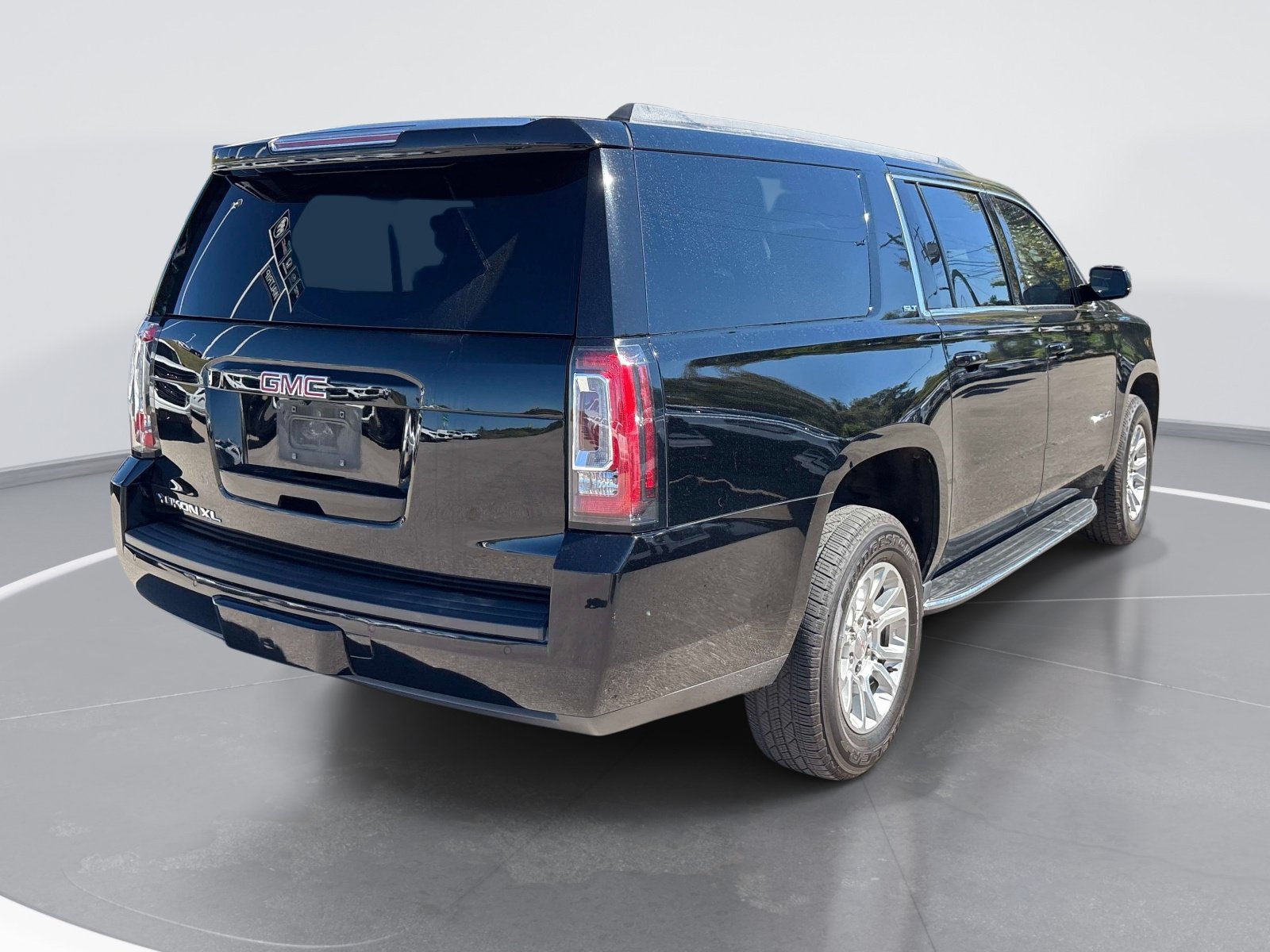 Used 2019 GMC Yukon XL SLT AWD/4WD image 8