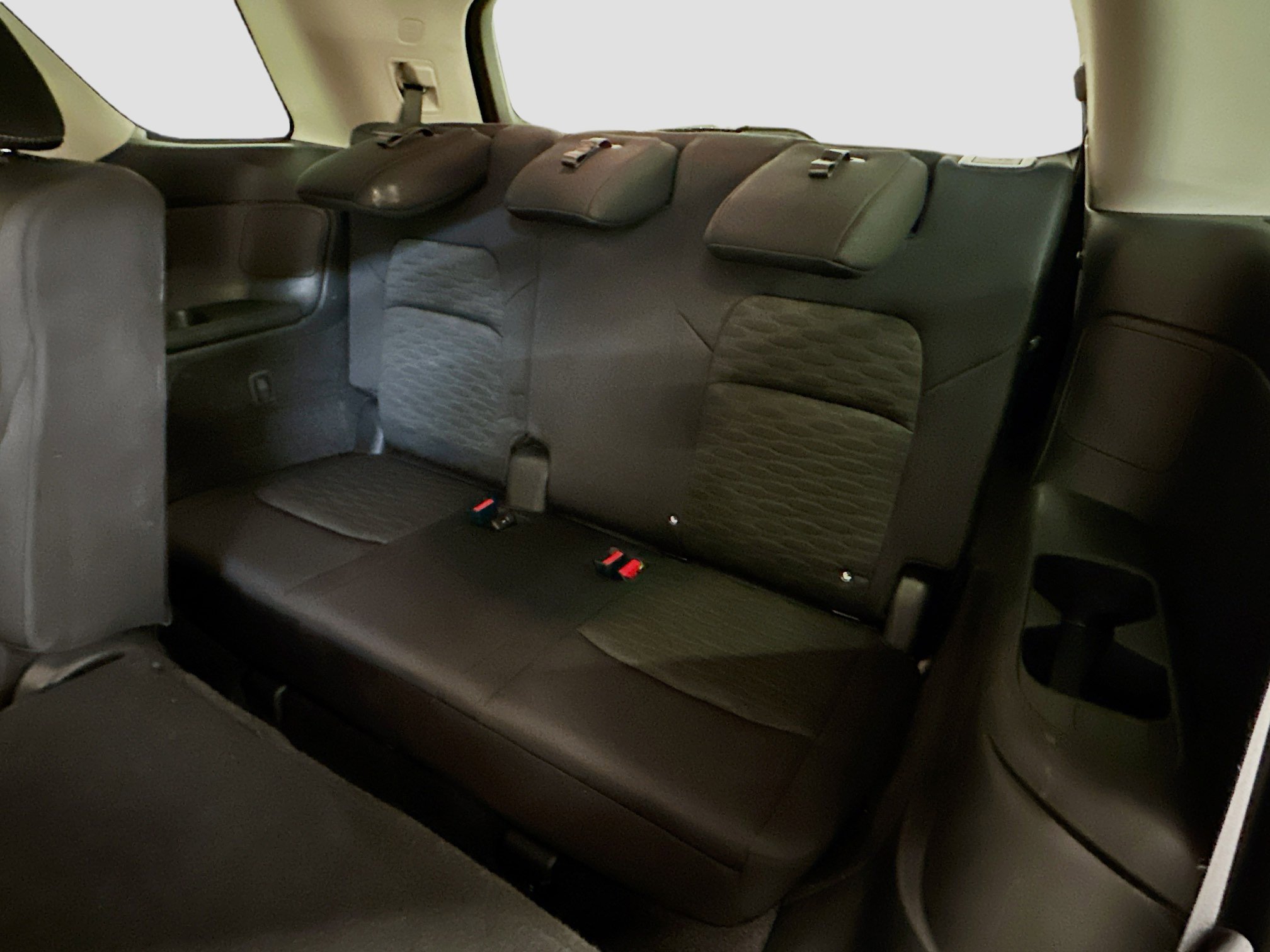 Used 2023 Nissan Pathfinder SV image 29