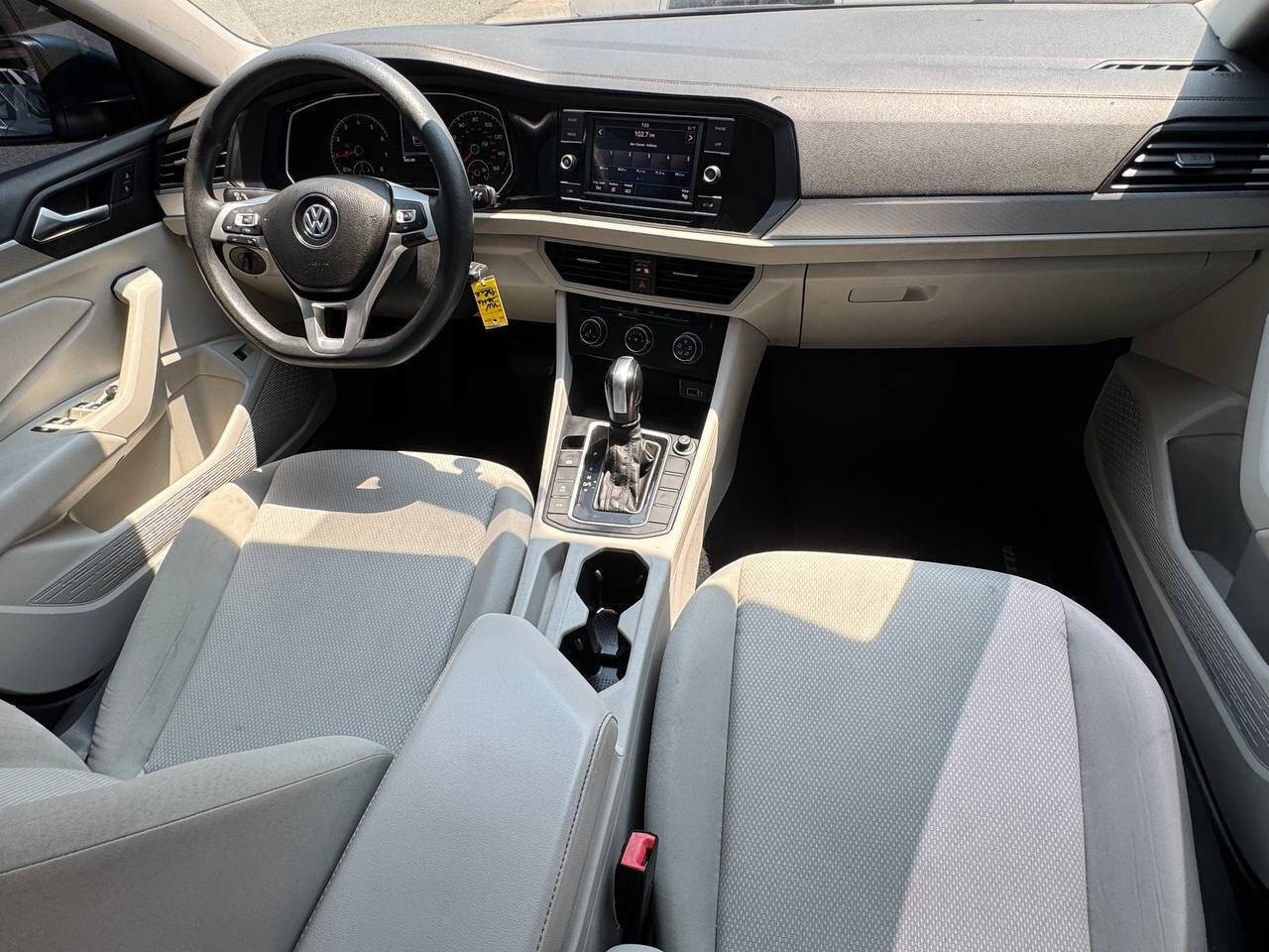 Used 2019 Volkswagen Jetta SE FWD image 18