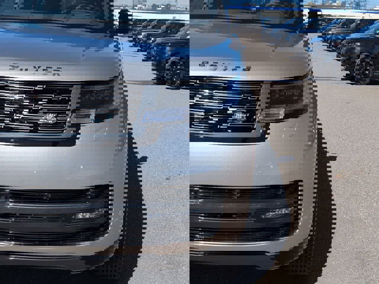 New 2026 Land Rover Range Rover Long Wheelbase SE image 10