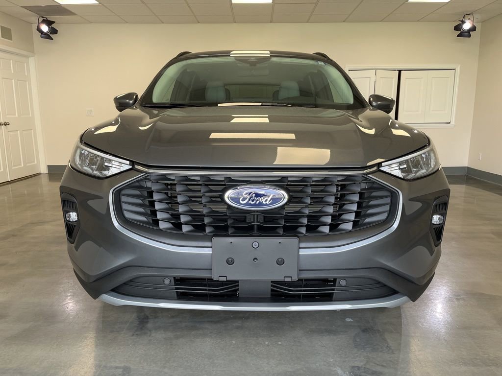 Used 2025 Ford Escape SE FWD image 5